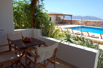 aeolos hotel