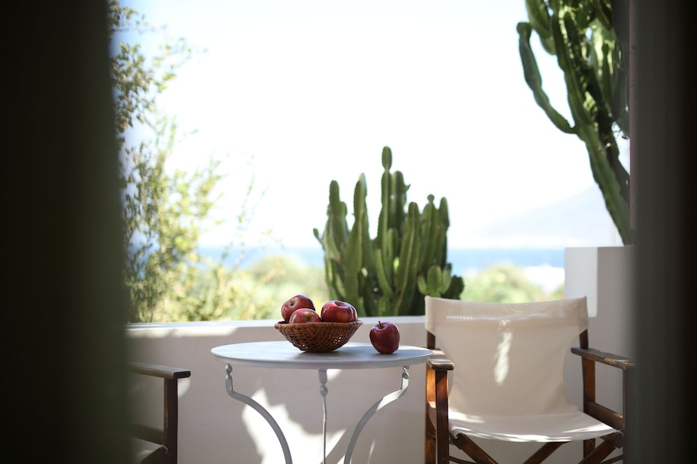 aeolos hotel