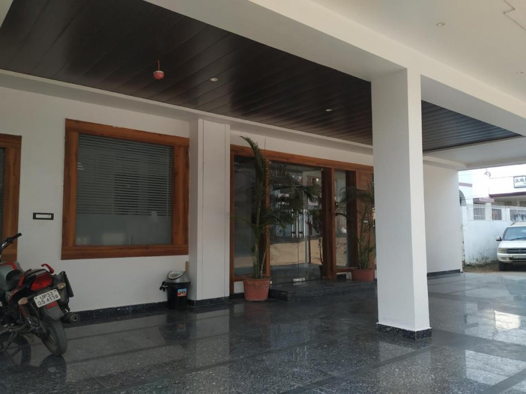 hotel global inn gold lucknow