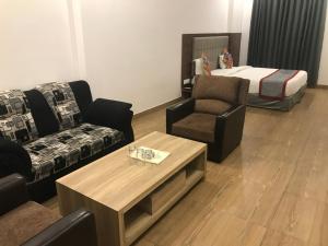 hotel global inn gold lucknow