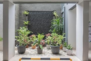 reddoorz plus cirebon city center