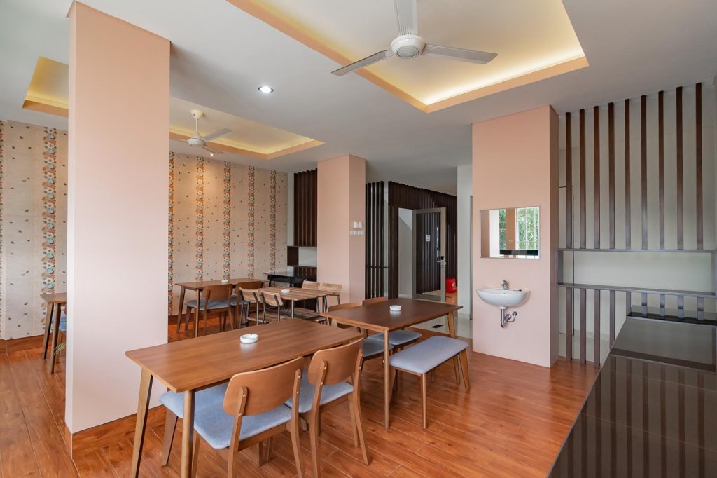 reddoorz plus cirebon city center