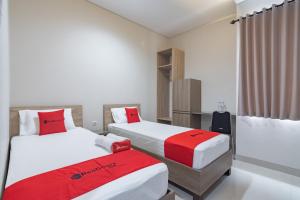 reddoorz plus cirebon city center