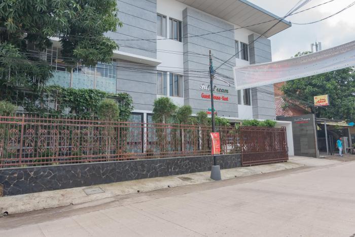 reddoorz plus cirebon city center