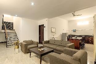 hotel paramount suites and service apartments