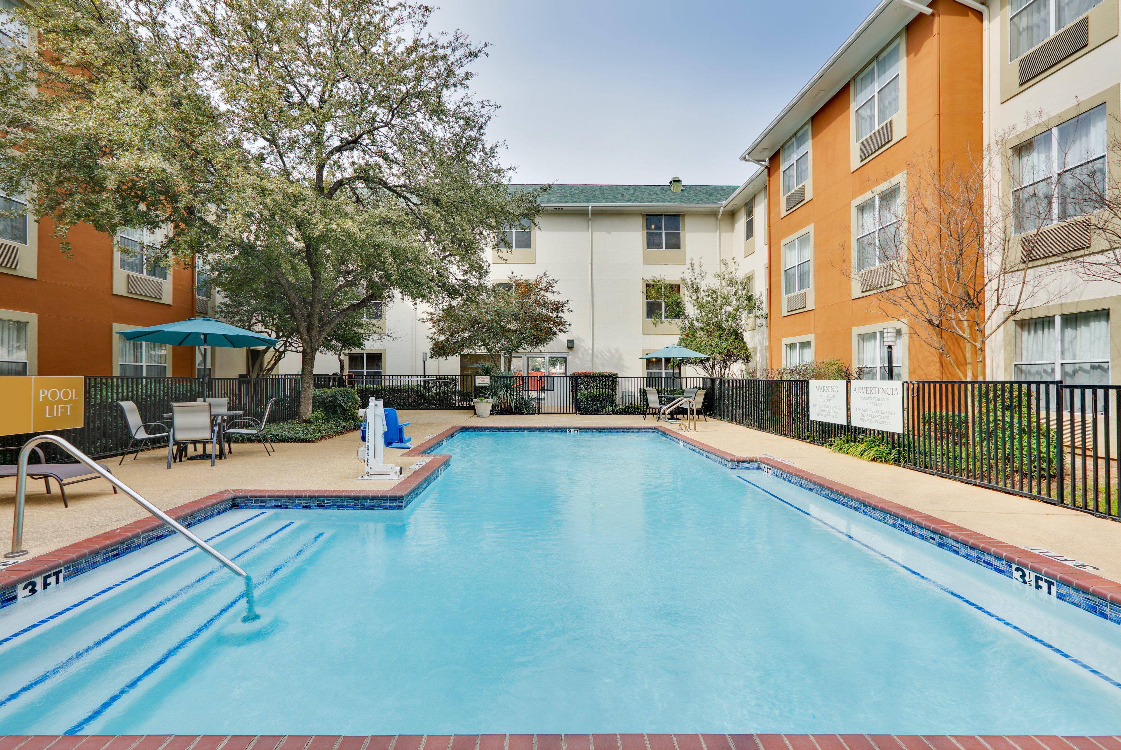 candlewood suites market center by ihg