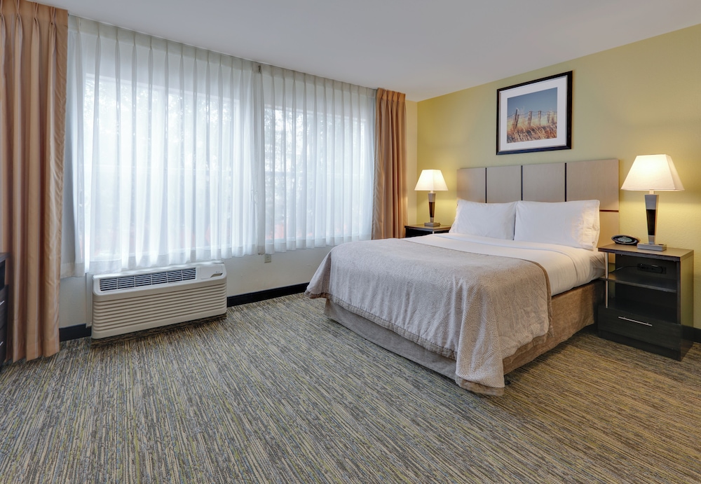candlewood suites market center by ihg