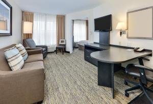 candlewood suites market center by ihg