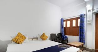 Hotel Radiant By Wb Inn,Near Gorakhpur Junction Railway Station,1 star