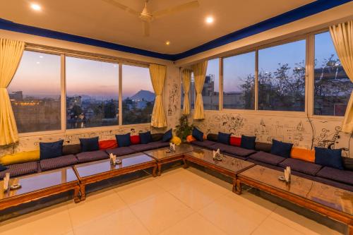 shalom backpackers udaipur adults only