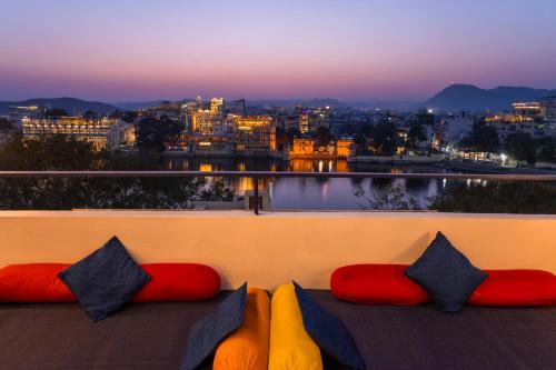 shalom backpackers udaipur adults only