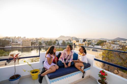 shalom backpackers udaipur adults only