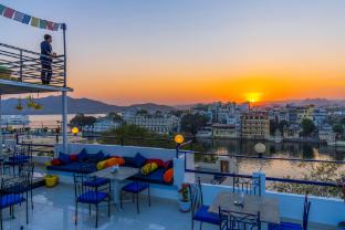 shalom backpackers udaipur adults only