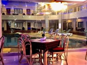 the center court resort and spa