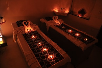 the center court resort and spa