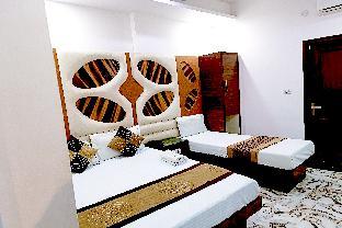 hotel crystal deluxe at new delhi railway station