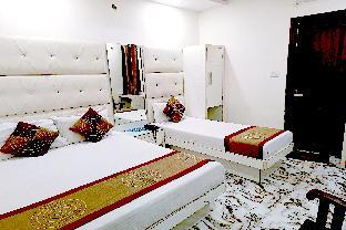 Hotel Crystal Deluxe At New Delhi Railway Station,Shahdara,4 star