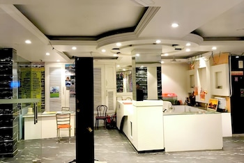 Hotel Crystal Deluxe At New Delhi Railway Station,Shahdara,4 star