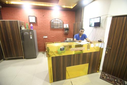 Hotel Amron45,Sector 45>>Chandigarh,2 star