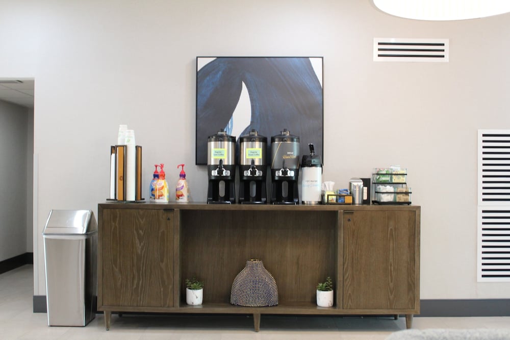 holiday inn dallas market ctr love field by ihg