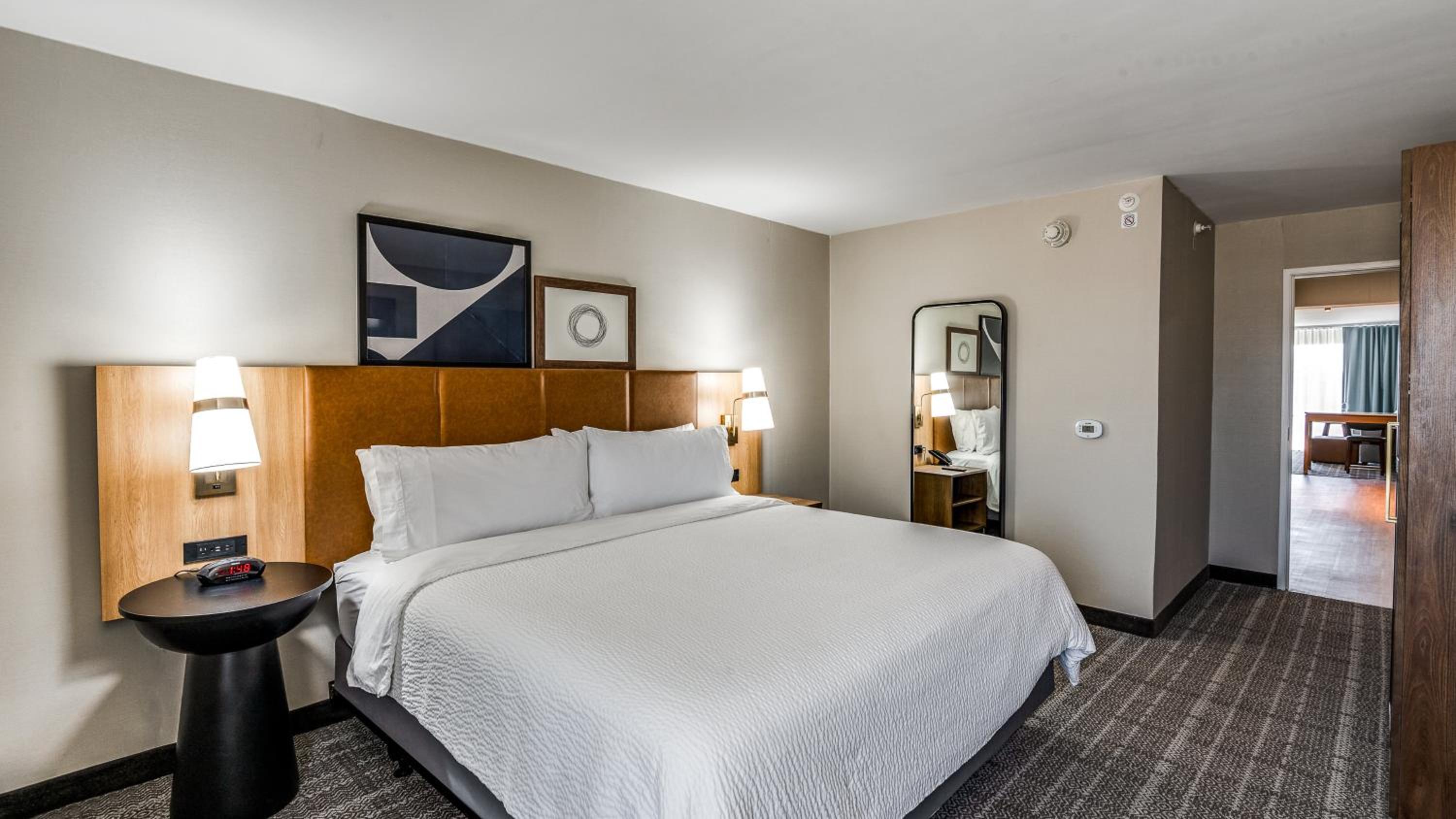 holiday inn dallas market ctr love field by ihg