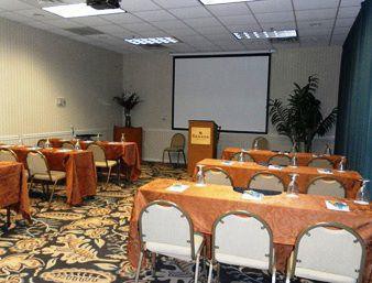 holiday inn dallas market ctr love field by ihg