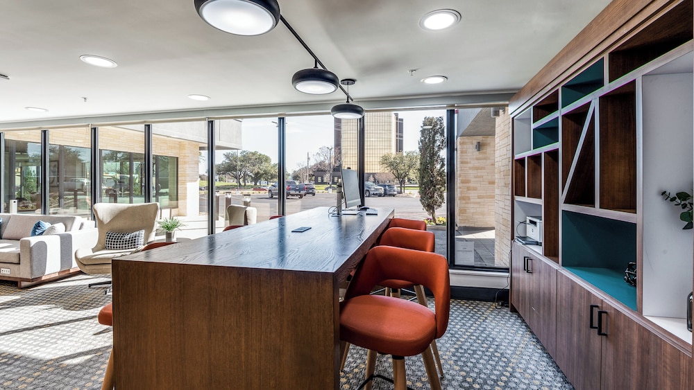 holiday inn dallas market ctr love field by ihg