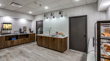 holiday inn dallas market ctr love field by ihg