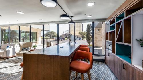 holiday inn dallas market ctr love field by ihg
