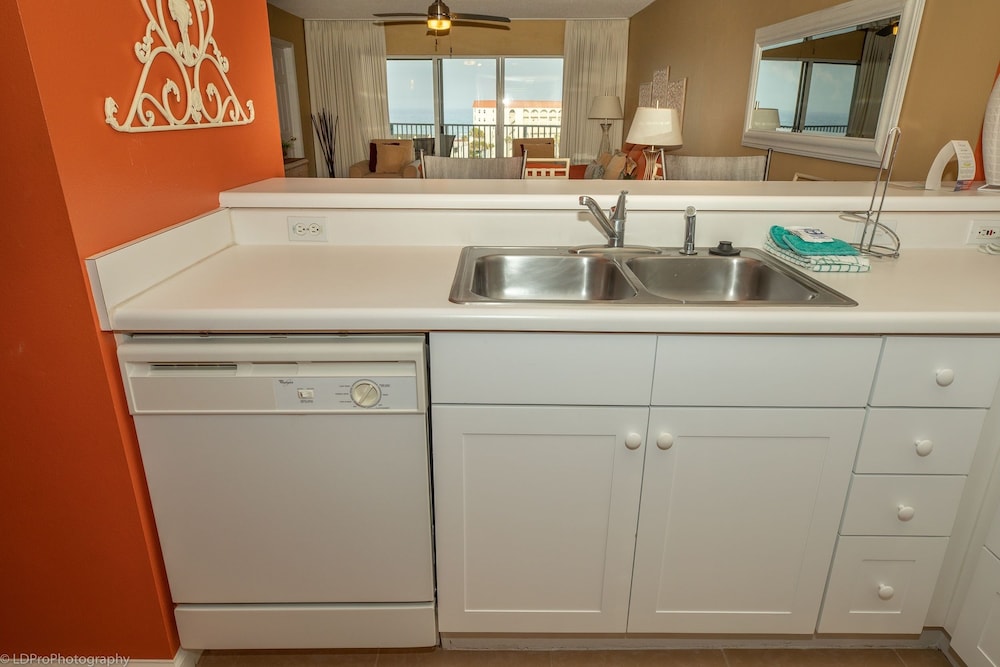seacrest 705 2 bedroom condo by redawning