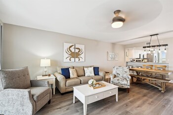 seacrest 407 2 bedroom condo by redawning