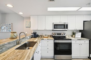 seacrest 407 2 bedroom condo by redawning