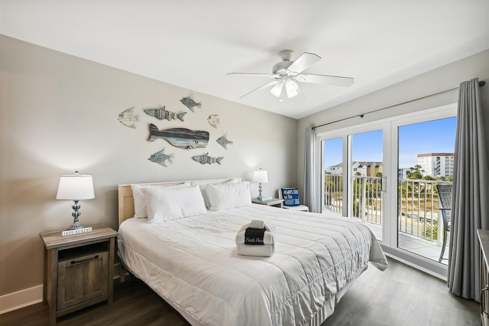 seacrest 407 2 bedroom condo by redawning