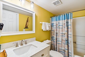seacrest 703 2 bedroom condo by redawning