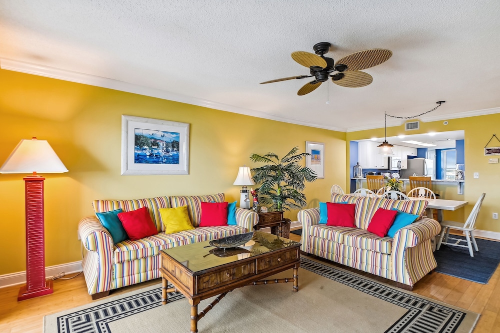 seacrest 703 2 bedroom condo by redawning