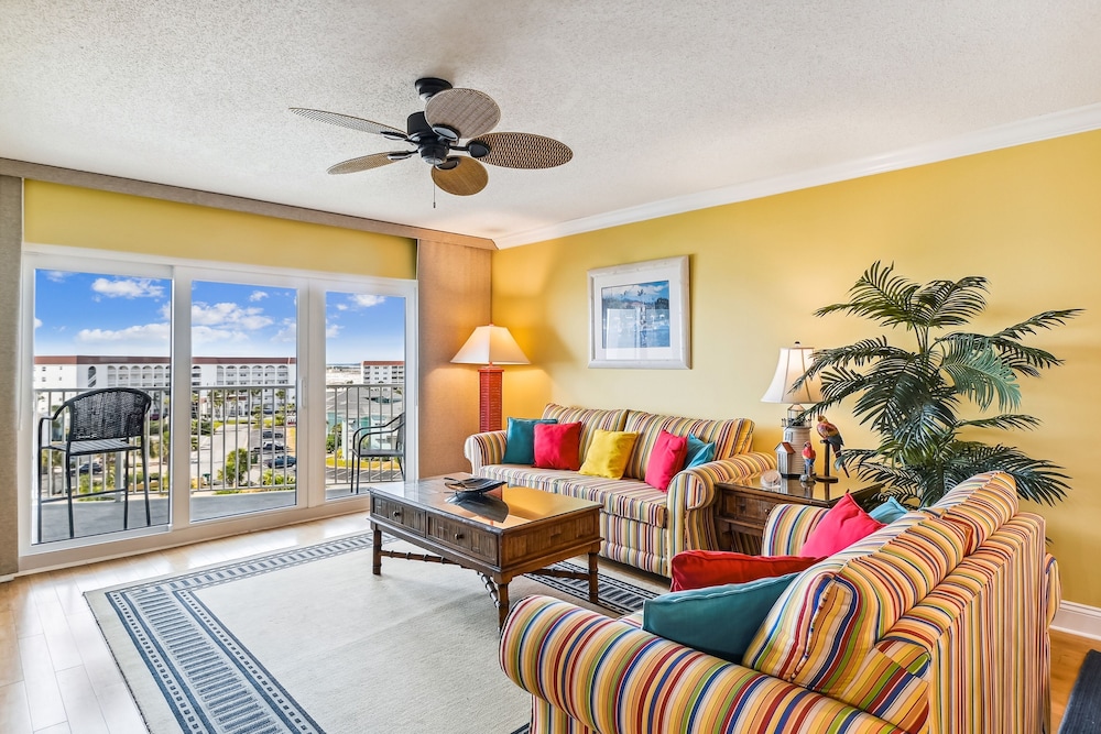 seacrest 703 2 bedroom condo by redawning