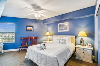 seacrest 703 2 bedroom condo by redawning