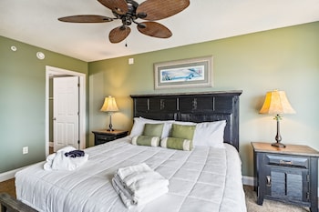 seacrest 703 2 bedroom condo by redawning