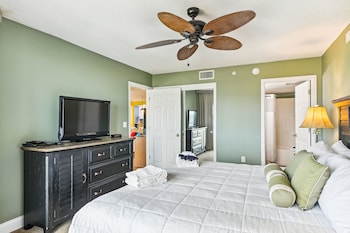 seacrest 703 2 bedroom condo by redawning