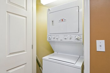 seacrest 514 2 bedroom condo by redawning