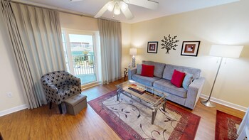 seacrest 514 2 bedroom condo by redawning