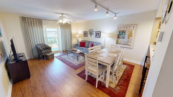 seacrest 514 2 bedroom condo by redawning