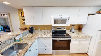 seacrest 514 2 bedroom condo by redawning