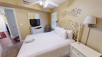 seacrest 514 2 bedroom condo by redawning