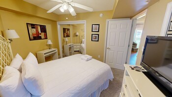 seacrest 514 2 bedroom condo by redawning