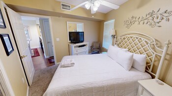 seacrest 514 2 bedroom condo by redawning