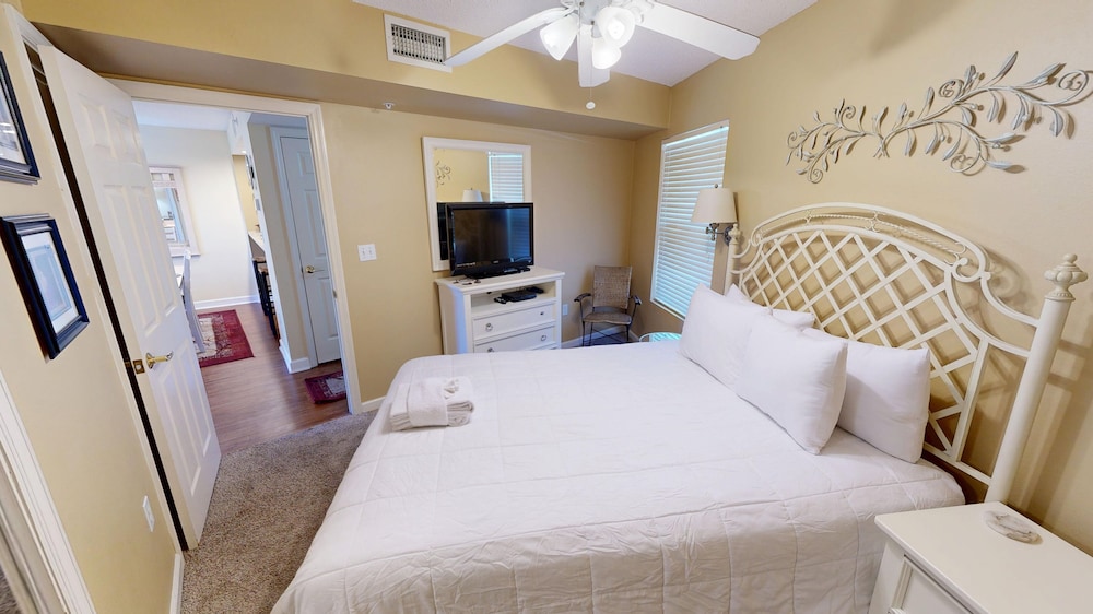seacrest 514 2 bedroom condo by redawning
