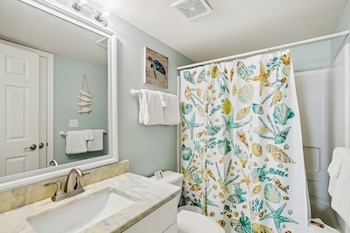 seacrest 511 2 bedroom condo by redawning