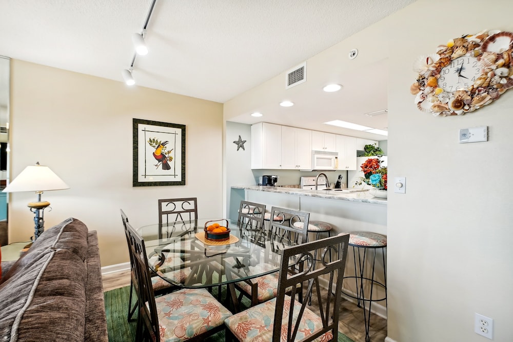 seacrest 511 2 bedroom condo by redawning