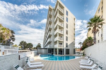 seacrest 511 2 bedroom condo by redawning